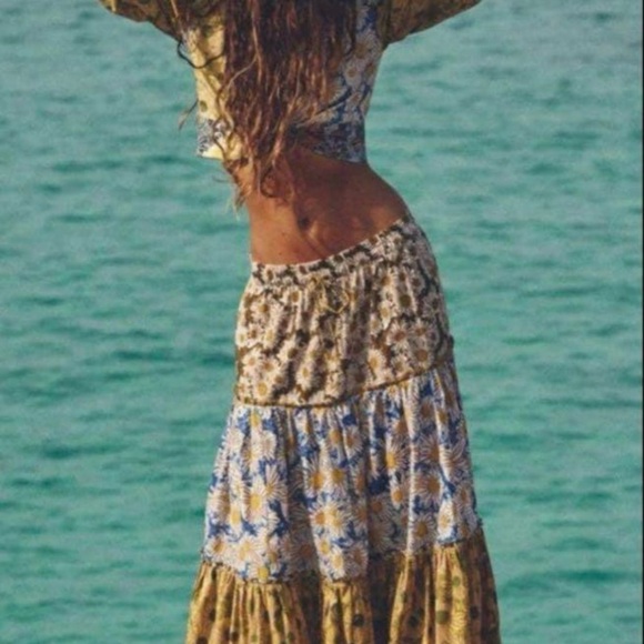 Zara Two Piece Boho Set | Twist Crop Top & Maxi Skirt | M/S - Picture 3 of 10